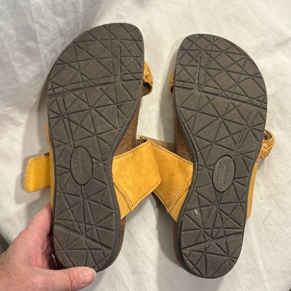 New! Earth Origins Orono Onida Braided Print Toe-Post Amber Yellow Sandals 8.5 - Picture 8 of 11